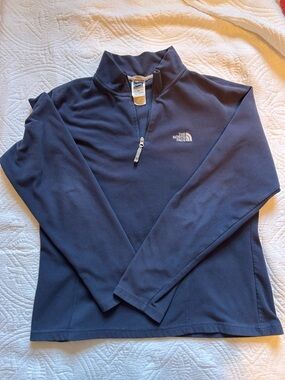 The North Face Women’s Navy Half-Zip Fleece Pullover